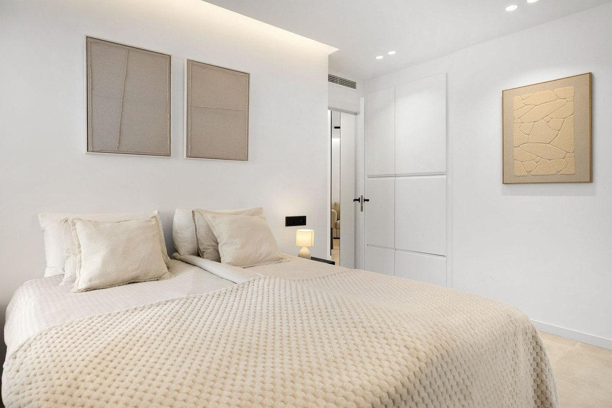 Second double bedroom with fitted wardrobes